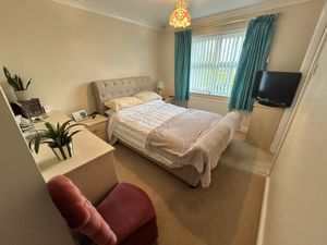 Photo 17- click for photo gallery